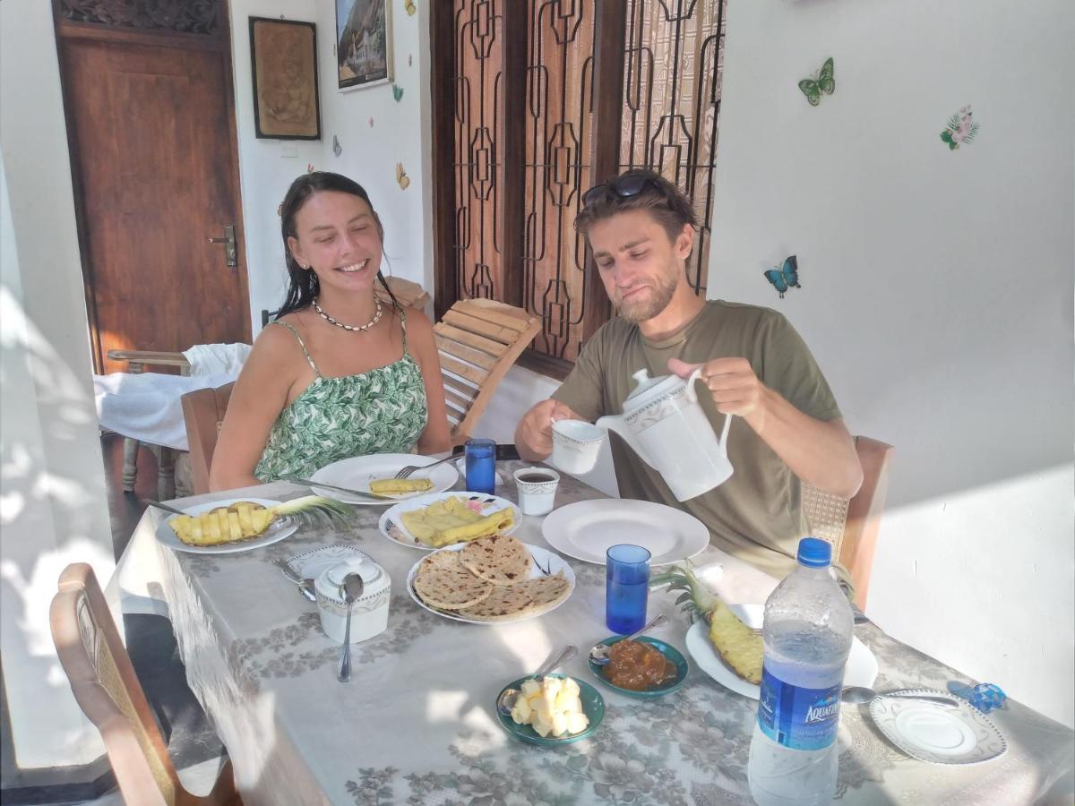 Nature Night Homestay Σιγκιρίγια Εξωτερικό φωτογραφία