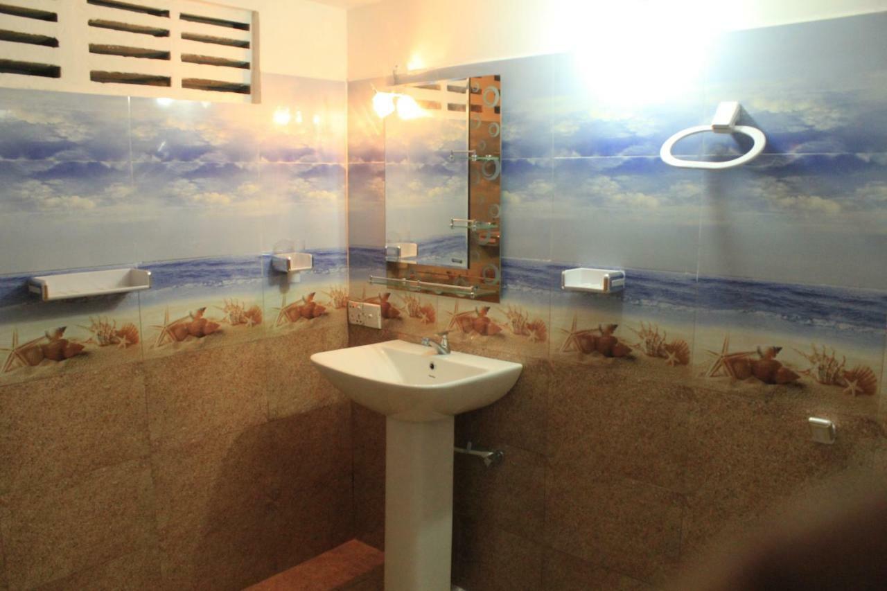 Nature Night Homestay Σιγκιρίγια Εξωτερικό φωτογραφία