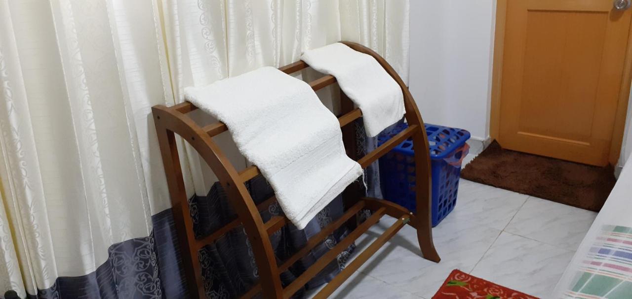 Nature Night Homestay Σιγκιρίγια Εξωτερικό φωτογραφία