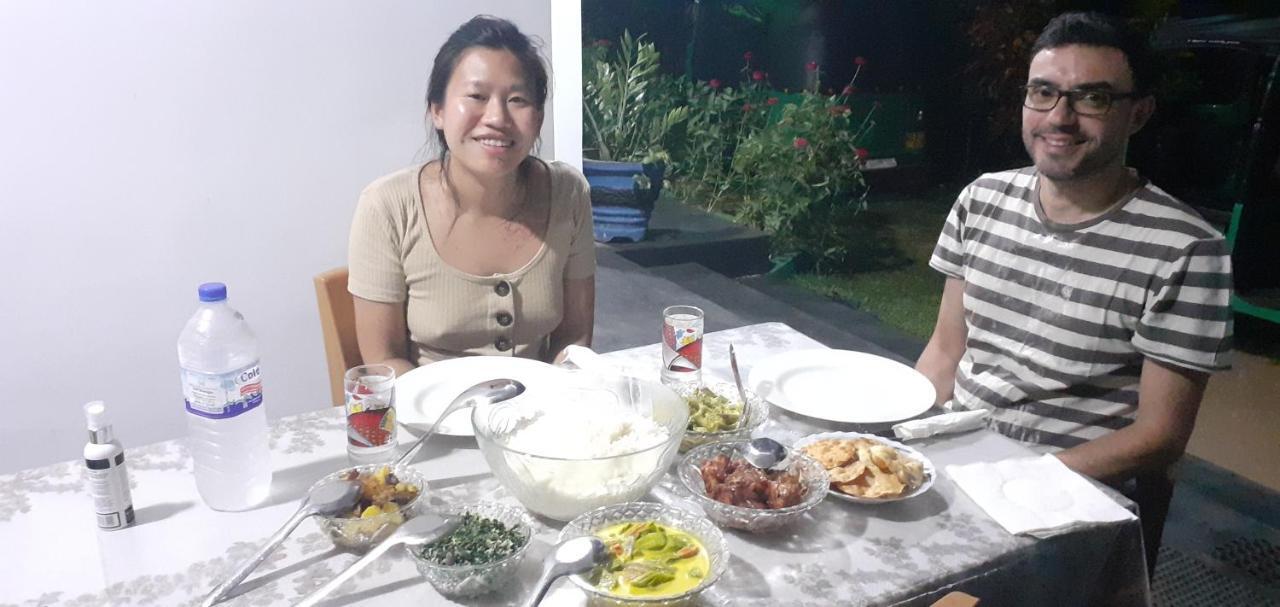 Nature Night Homestay Σιγκιρίγια Εξωτερικό φωτογραφία