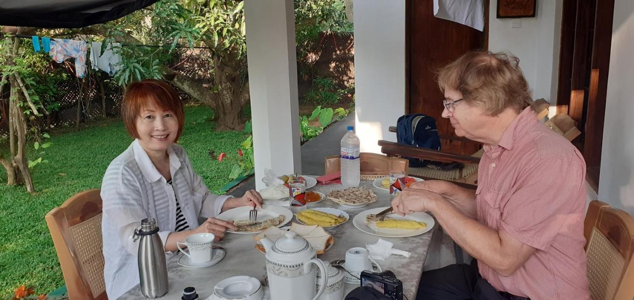 Nature Night Homestay Σιγκιρίγια Εξωτερικό φωτογραφία